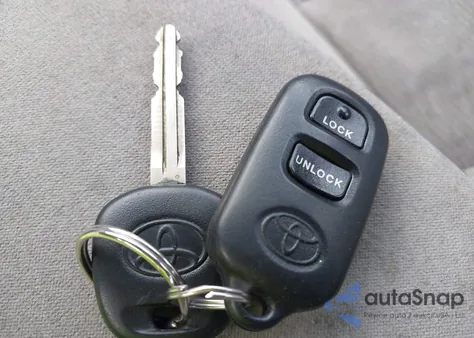 2005 Toyota Corolla Le из США, поврежденный, VIN 1NXBR30E15Z546975